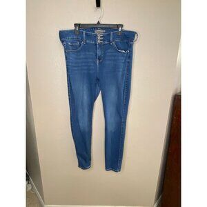 Torrid Womens Super Soft Light Wash Denim Jeggings 16R Skinny Stretch Casual